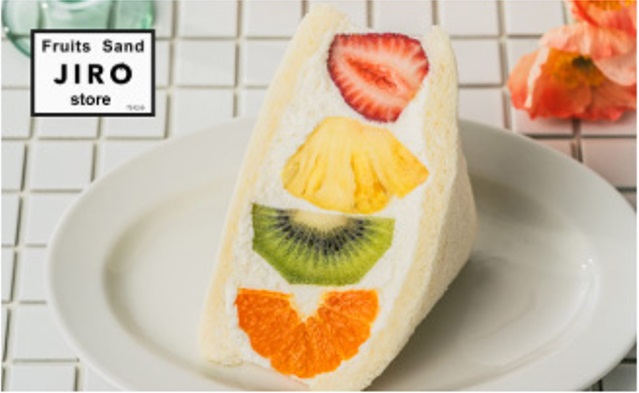 フルーツサンド ジロー ストアーの「旬のフルーツサンドセット」＜Fruits Sand JIRO store＞
