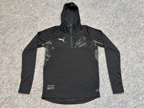 【大和なでしこカップ2025 U-15】川澄奈穂美選手（元なでしこジャパン）サイン入り トレーニングウェアプレゼント!  【1名様】（2026年3月31日〆切）