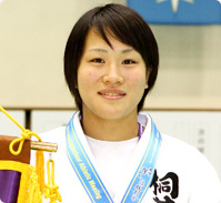 嶺井美穂